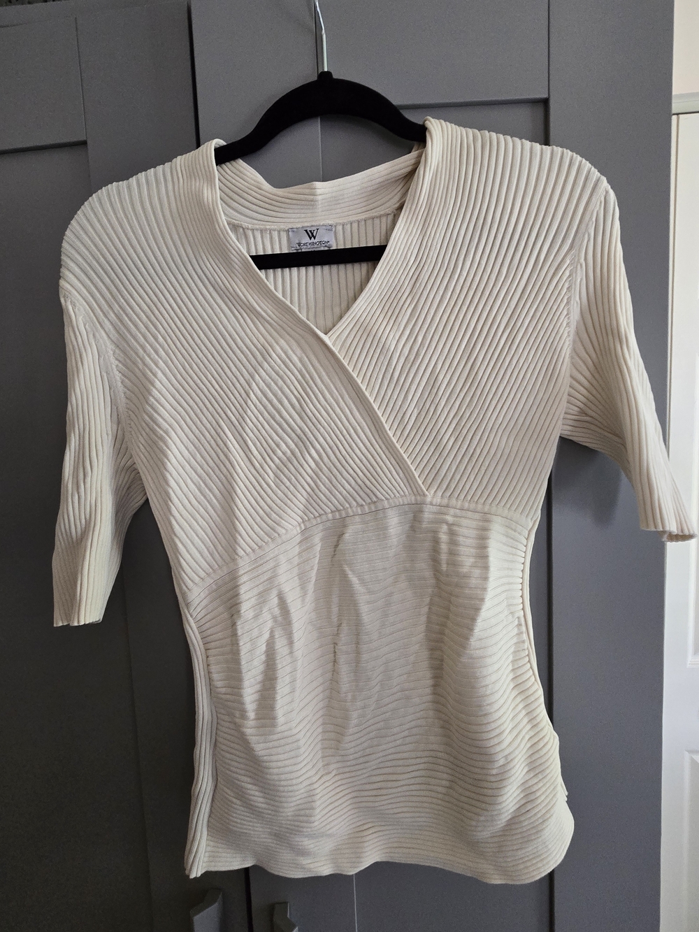 Worthington Cream Ribbed V-Neck Top